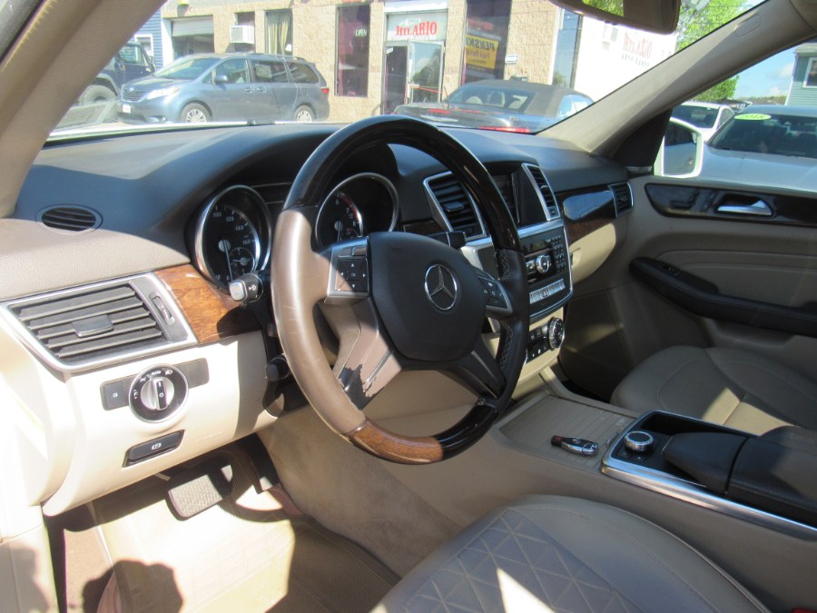 2013 Mercedes-Benz ML 350 BASE, available for sale in Worcester, Massachusetts | Hilario's Auto Sales Inc.. Worcester, Massachusetts 2013 Mercedes-Benz ML 350 BASE, available for sale in Worcester, Massachusetts | Hilario's Auto Sales Inc.. Worcester, Massachusetts