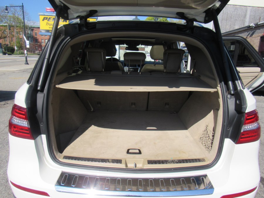 2013 Mercedes-Benz ML 350 BASE, available for sale in Worcester, Massachusetts | Hilario's Auto Sales Inc.. Worcester, Massachusetts 2013 Mercedes-Benz ML 350 BASE, available for sale in Worcester, Massachusetts | Hilario's Auto Sales Inc.. Worcester, Massachusetts