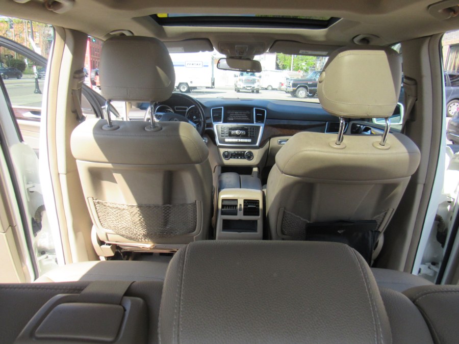 2013 Mercedes-Benz ML 350 BASE, available for sale in Worcester, Massachusetts | Hilario's Auto Sales Inc.. Worcester, Massachusetts 2013 Mercedes-Benz ML 350 BASE, available for sale in Worcester, Massachusetts | Hilario's Auto Sales Inc.. Worcester, Massachusetts