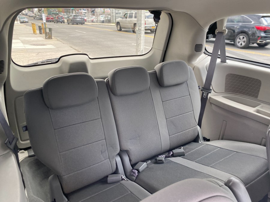 2008 Dodge Grand Caravan 4dr Wgn SE, available for sale in Middle Village, New York | Middle Village Motors . Middle Village, New York 2008 Dodge Grand Caravan 4dr Wgn SE, available for sale in Middle Village, New York | Middle Village Motors . Middle Village, New York