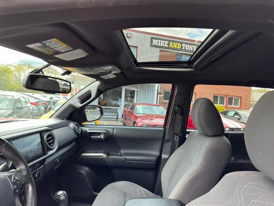 2016 Toyota Tacoma 4WD Double Cab V6 AT SR (Natl), available for sale in South Windsor, Connecticut | Mike And Tony Auto Sales, Inc. South Windsor, Connecticut 2016 Toyota Tacoma 4WD Double Cab V6 AT SR (Natl), available for sale in South Windsor, Connecticut | Mike And Tony Auto Sales, Inc. South Windsor, Connecticut