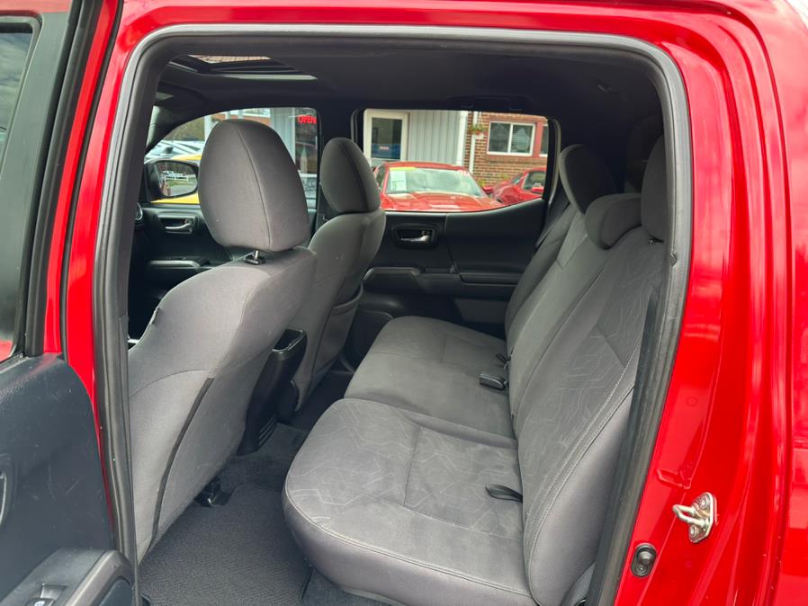 2016 Toyota Tacoma 4WD Double Cab V6 AT SR (Natl), available for sale in South Windsor, Connecticut | Mike And Tony Auto Sales, Inc. South Windsor, Connecticut 2016 Toyota Tacoma 4WD Double Cab V6 AT SR (Natl), available for sale in South Windsor, Connecticut | Mike And Tony Auto Sales, Inc. South Windsor, Connecticut