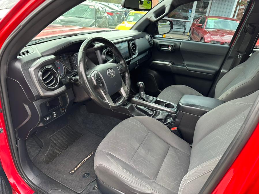 2016 Toyota Tacoma 4WD Double Cab V6 AT SR (Natl), available for sale in South Windsor, Connecticut | Mike And Tony Auto Sales, Inc. South Windsor, Connecticut 2016 Toyota Tacoma 4WD Double Cab V6 AT SR (Natl), available for sale in South Windsor, Connecticut | Mike And Tony Auto Sales, Inc. South Windsor, Connecticut