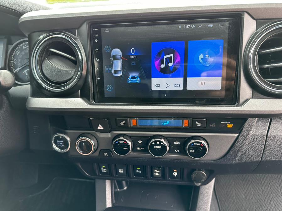 2016 Toyota Tacoma 4WD Double Cab V6 AT SR (Natl), available for sale in South Windsor, Connecticut | Mike And Tony Auto Sales, Inc. South Windsor, Connecticut 2016 Toyota Tacoma 4WD Double Cab V6 AT SR (Natl), available for sale in South Windsor, Connecticut | Mike And Tony Auto Sales, Inc. South Windsor, Connecticut