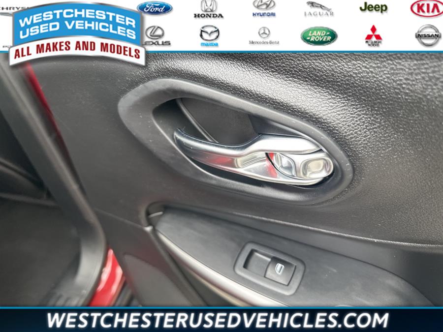 2021 Jeep Cherokee Limited, available for sale in White Plains, New York | Westchester Used Vehicles. White Plains, New York 2021 Jeep Cherokee Limited, available for sale in White Plains, New York | Westchester Used Vehicles. White Plains, New York