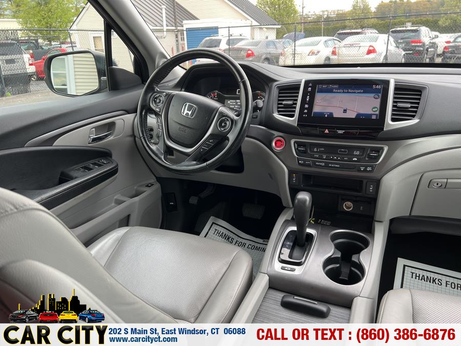 2017 Honda Ridgeline RTL-T 4x4 Crew Cab 5.3'' Bed, available for sale in East Windsor, Connecticut | Car City LLC. East Windsor, Connecticut 2017 Honda Ridgeline RTL-T 4x4 Crew Cab 5.3'' Bed, available for sale in East Windsor, Connecticut | Car City LLC. East Windsor, Connecticut