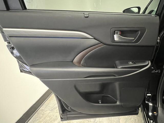 2019 Toyota Highlander Hybrid Limited, available for sale in Maple Shade, New Jersey | Car Revolution. Maple Shade, New Jersey 2019 Toyota Highlander Hybrid Limited, available for sale in Maple Shade, New Jersey | Car Revolution. Maple Shade, New Jersey