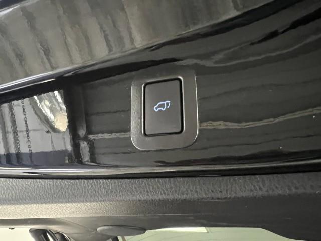 2019 Toyota Highlander Hybrid Limited, available for sale in Maple Shade, New Jersey | Car Revolution. Maple Shade, New Jersey 2019 Toyota Highlander Hybrid Limited, available for sale in Maple Shade, New Jersey | Car Revolution. Maple Shade, New Jersey