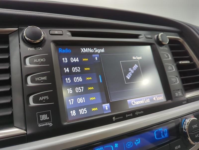 2019 Toyota Highlander Hybrid Limited, available for sale in Maple Shade, New Jersey | Car Revolution. Maple Shade, New Jersey 2019 Toyota Highlander Hybrid Limited, available for sale in Maple Shade, New Jersey | Car Revolution. Maple Shade, New Jersey