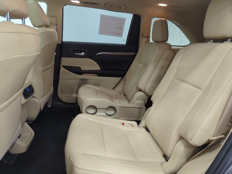 2019 Toyota Highlander Hybrid Limited, available for sale in Maple Shade, New Jersey | Car Revolution. Maple Shade, New Jersey 2019 Toyota Highlander Hybrid Limited, available for sale in Maple Shade, New Jersey | Car Revolution. Maple Shade, New Jersey