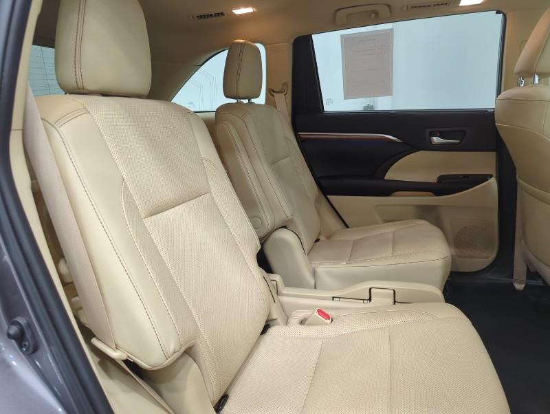2019 Toyota Highlander Hybrid Limited, available for sale in Maple Shade, New Jersey | Car Revolution. Maple Shade, New Jersey 2019 Toyota Highlander Hybrid Limited, available for sale in Maple Shade, New Jersey | Car Revolution. Maple Shade, New Jersey