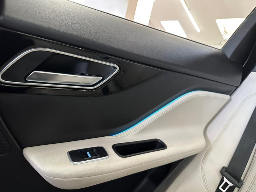2019 Jaguar F-PACE 30t Prestige AWD, available for sale in Massapequa Park, New York | Power Motors East. Massapequa Park, New York 2019 Jaguar F-PACE 30t Prestige AWD, available for sale in Massapequa Park, New York | Power Motors East. Massapequa Park, New York