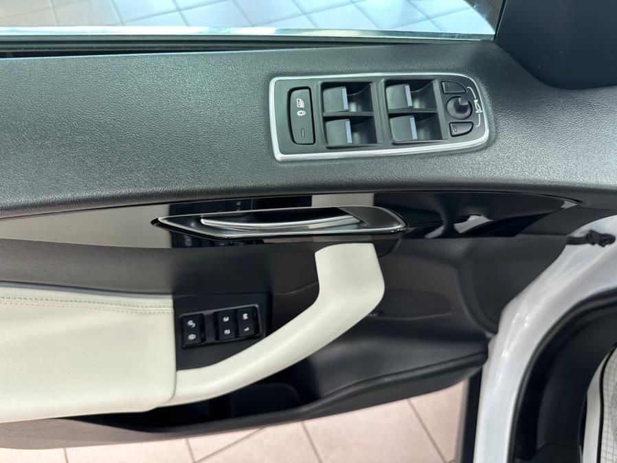 2019 Jaguar F-PACE 30t Prestige AWD, available for sale in Massapequa Park, New York | Power Motors East. Massapequa Park, New York 2019 Jaguar F-PACE 30t Prestige AWD, available for sale in Massapequa Park, New York | Power Motors East. Massapequa Park, New York