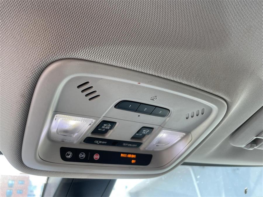 2018 Chevrolet Traverse 3LT, available for sale in Jamaica, New York | Hillside Auto Outlet. Jamaica, New York 2018 Chevrolet Traverse 3LT, available for sale in Jamaica, New York | Hillside Auto Outlet. Jamaica, New York