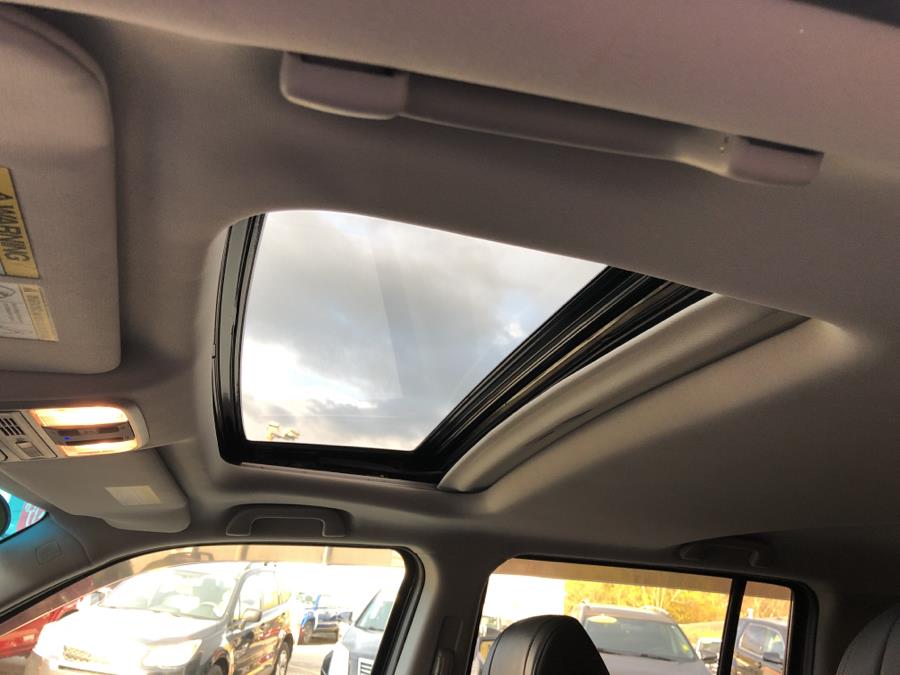 2015 Honda Pilot 4WD 4dr EX-L, available for sale in Waterbury, Connecticut | National Auto Brokers, Inc.. Waterbury, Connecticut 2015 Honda Pilot 4WD 4dr EX-L, available for sale in Waterbury, Connecticut | National Auto Brokers, Inc.. Waterbury, Connecticut