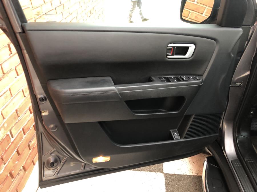 2015 Honda Pilot 4WD 4dr EX-L, available for sale in Waterbury, Connecticut | National Auto Brokers, Inc.. Waterbury, Connecticut 2015 Honda Pilot 4WD 4dr EX-L, available for sale in Waterbury, Connecticut | National Auto Brokers, Inc.. Waterbury, Connecticut
