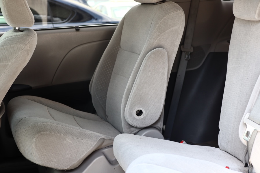 2017 Toyota Sienna LE FWD 8-Passenger (Natl), available for sale in Jamaica, New York | Hillside Auto Mall Inc.. Jamaica, New York 2017 Toyota Sienna LE FWD 8-Passenger (Natl), available for sale in Jamaica, New York | Hillside Auto Mall Inc.. Jamaica, New York