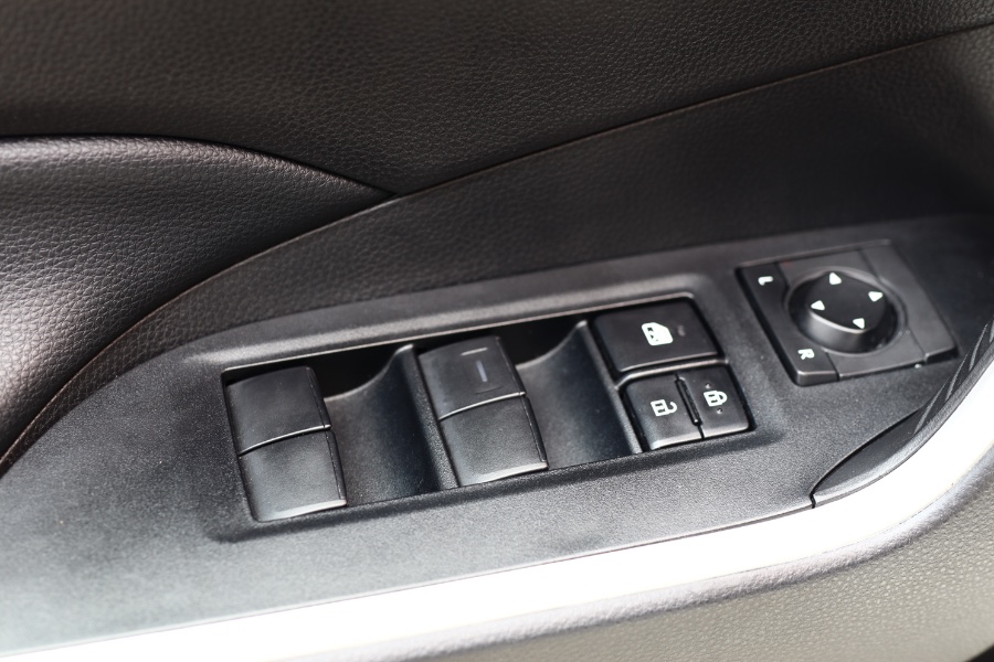 2020 Toyota RAV4 LE AWD (Natl), available for sale in Jamaica, New York | Hillside Auto Mall Inc.. Jamaica, New York 2020 Toyota RAV4 LE AWD (Natl), available for sale in Jamaica, New York | Hillside Auto Mall Inc.. Jamaica, New York