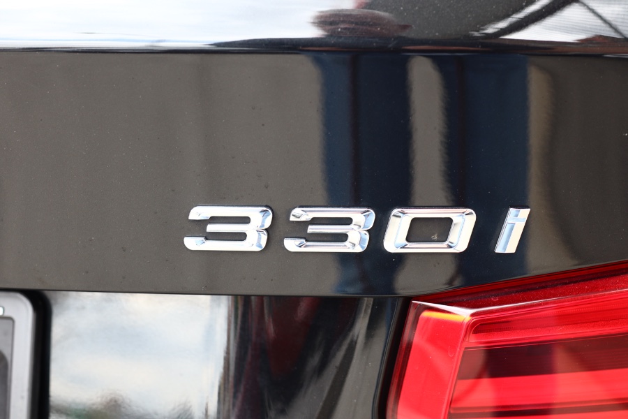 2018 BMW 3 Series 330i xDrive Sedan South Africa, available for sale in Jamaica, New York | Hillside Auto Mall Inc.. Jamaica, New York 2018 BMW 3 Series 330i xDrive Sedan South Africa, available for sale in Jamaica, New York | Hillside Auto Mall Inc.. Jamaica, New York