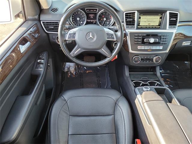 2013 Mercedes-benz M-class ML 350, available for sale in Stratford, Connecticut | Wiz Leasing Inc. Stratford, Connecticut 2013 Mercedes-benz M-class ML 350, available for sale in Stratford, Connecticut | Wiz Leasing Inc. Stratford, Connecticut