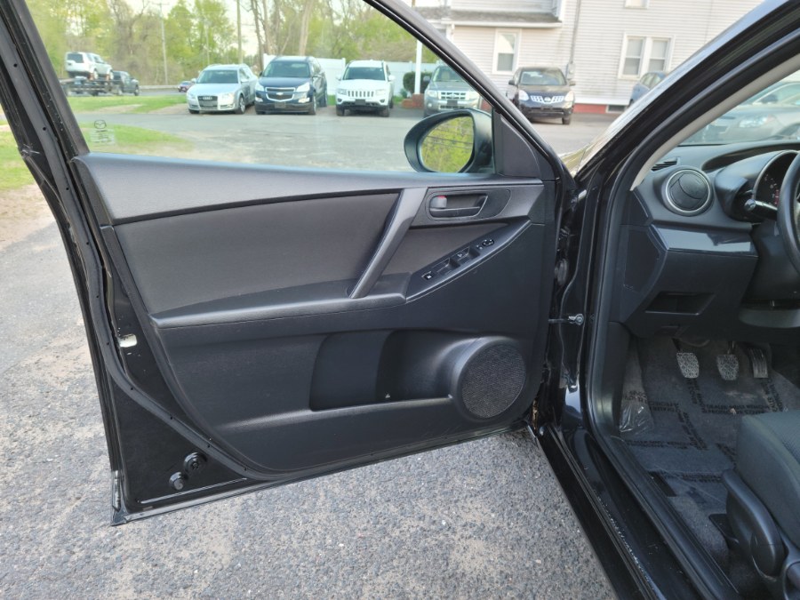 2010 Mazda Mazda3 Manual 4dr Sdn, available for sale in East Windsor, Connecticut | Toro Auto. East Windsor, Connecticut 2010 Mazda Mazda3 Manual 4dr Sdn, available for sale in East Windsor, Connecticut | Toro Auto. East Windsor, Connecticut