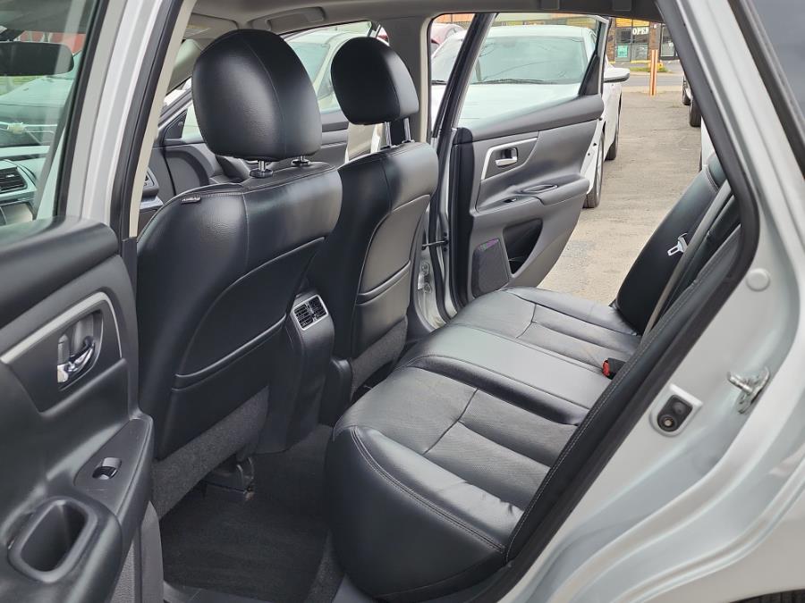 2016 Nissan Altima 4dr Sdn V6 3.5 SL, available for sale in Temple Hills, Maryland | Temple Hills Used Car. Temple Hills, Maryland 2016 Nissan Altima 4dr Sdn V6 3.5 SL, available for sale in Temple Hills, Maryland | Temple Hills Used Car. Temple Hills, Maryland