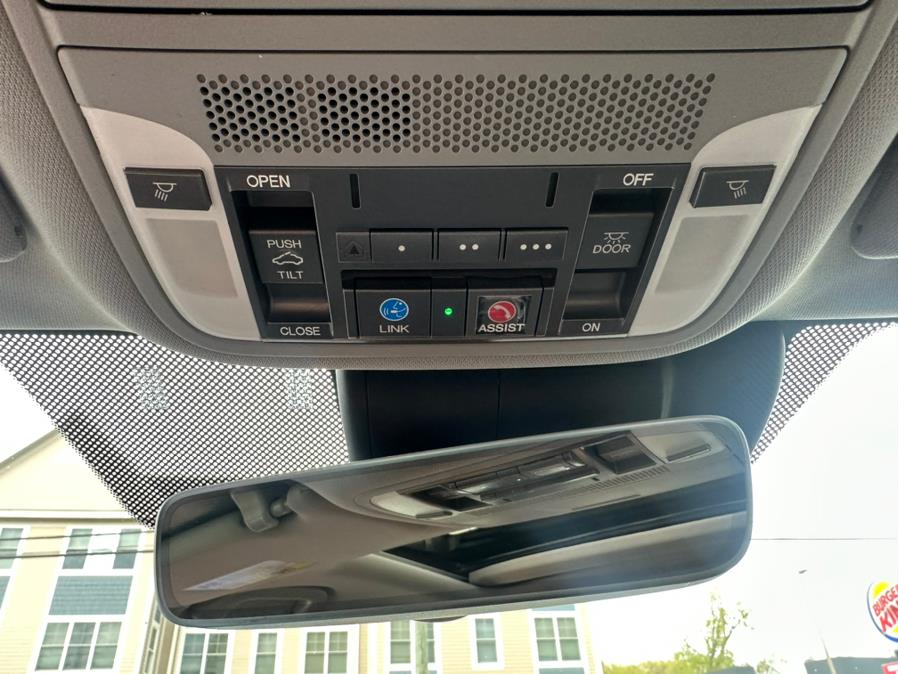 2015 Acura TLX 4dr Sdn FWD Tech, available for sale in Manchester, Connecticut | Carsonmain LLC. Manchester, Connecticut 2015 Acura TLX 4dr Sdn FWD Tech, available for sale in Manchester, Connecticut | Carsonmain LLC. Manchester, Connecticut