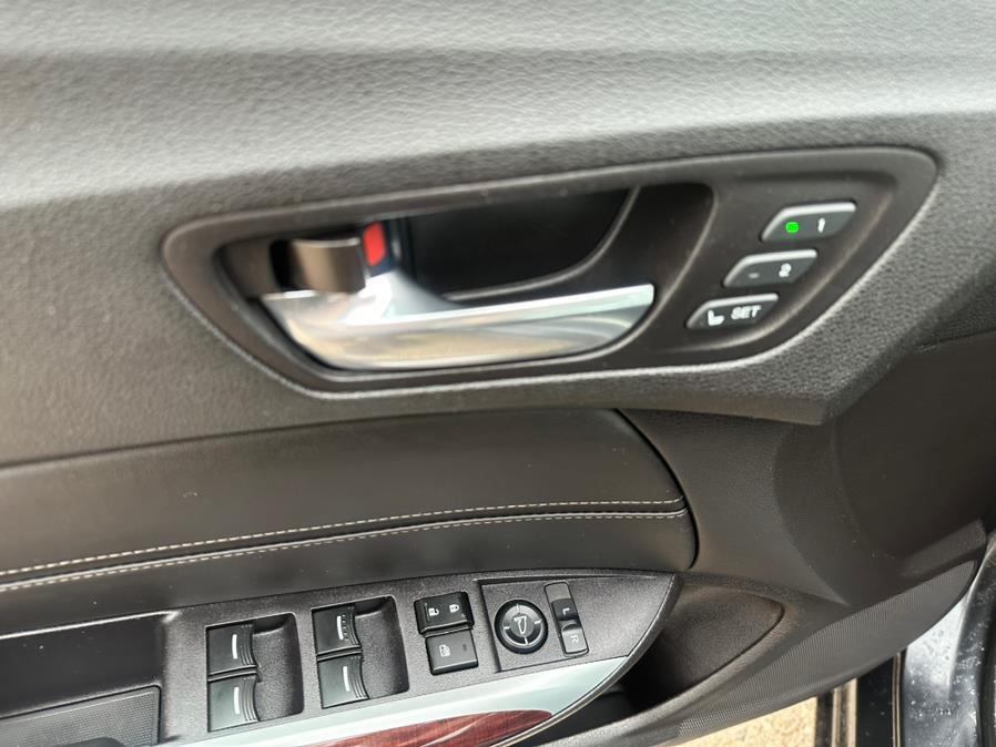 2015 Acura TLX 4dr Sdn FWD Tech, available for sale in Manchester, Connecticut | Carsonmain LLC. Manchester, Connecticut 2015 Acura TLX 4dr Sdn FWD Tech, available for sale in Manchester, Connecticut | Carsonmain LLC. Manchester, Connecticut