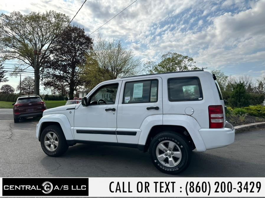 2012 Jeep Liberty 4WD 4dr Sport, available for sale in East Windsor, Connecticut | Central A/S LLC. East Windsor, Connecticut 2012 Jeep Liberty 4WD 4dr Sport, available for sale in East Windsor, Connecticut | Central A/S LLC. East Windsor, Connecticut