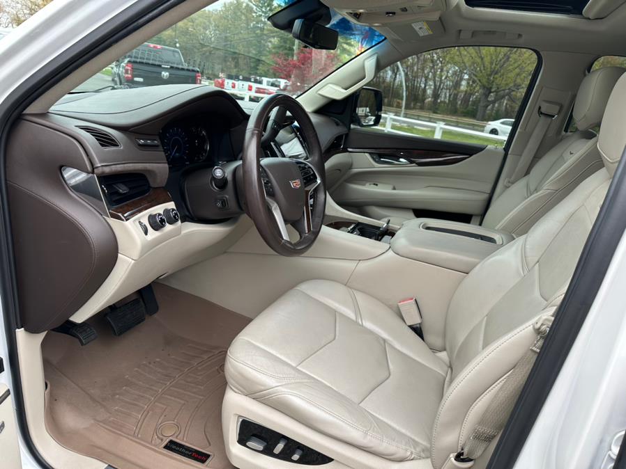 2017 Cadillac Escalade 4WD 4dr Luxury, available for sale in South Windsor, Connecticut | Mike And Tony Auto Sales, Inc. South Windsor, Connecticut 2017 Cadillac Escalade 4WD 4dr Luxury, available for sale in South Windsor, Connecticut | Mike And Tony Auto Sales, Inc. South Windsor, Connecticut