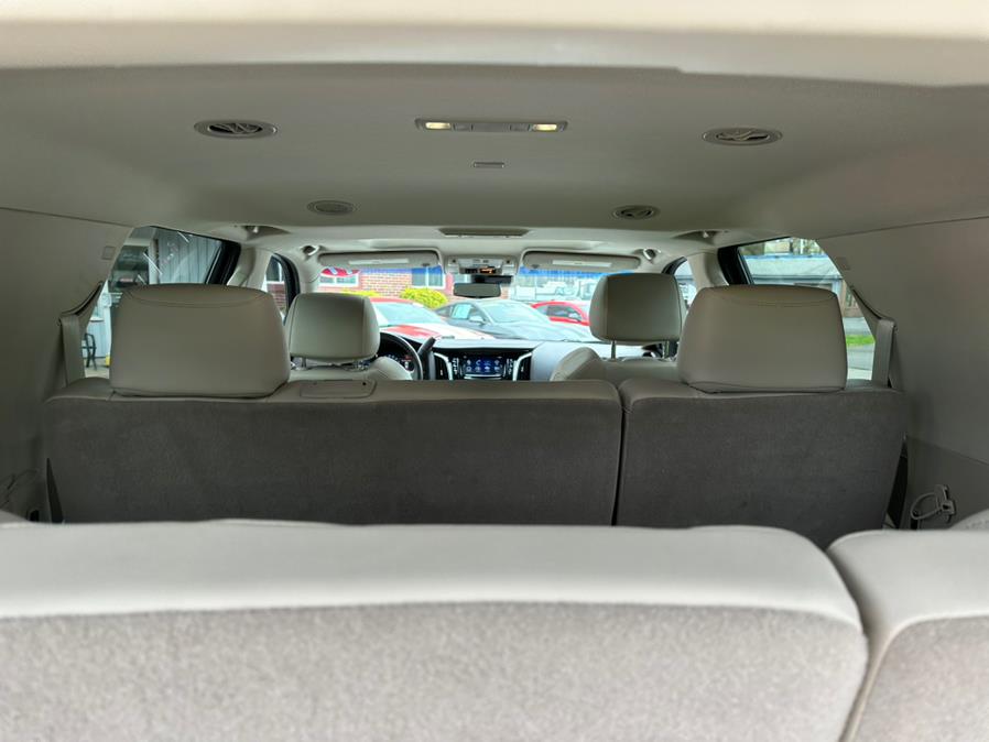 2017 Cadillac Escalade 4WD 4dr Luxury, available for sale in South Windsor, Connecticut | Mike And Tony Auto Sales, Inc. South Windsor, Connecticut 2017 Cadillac Escalade 4WD 4dr Luxury, available for sale in South Windsor, Connecticut | Mike And Tony Auto Sales, Inc. South Windsor, Connecticut