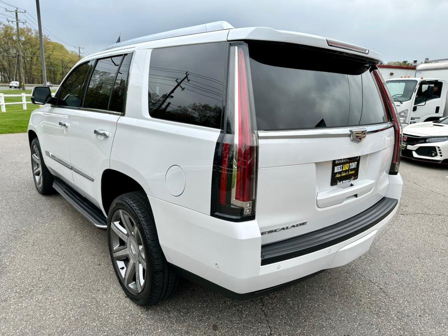 2017 Cadillac Escalade 4WD 4dr Luxury, available for sale in South Windsor, Connecticut | Mike And Tony Auto Sales, Inc. South Windsor, Connecticut 2017 Cadillac Escalade 4WD 4dr Luxury, available for sale in South Windsor, Connecticut | Mike And Tony Auto Sales, Inc. South Windsor, Connecticut