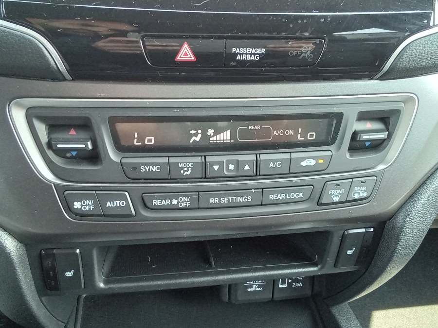 2020 Honda Pilot EX-L AWD, available for sale in Irvington, New Jersey | NJ Used Cars Center. Irvington, New Jersey 2020 Honda Pilot EX-L AWD, available for sale in Irvington, New Jersey | NJ Used Cars Center. Irvington, New Jersey