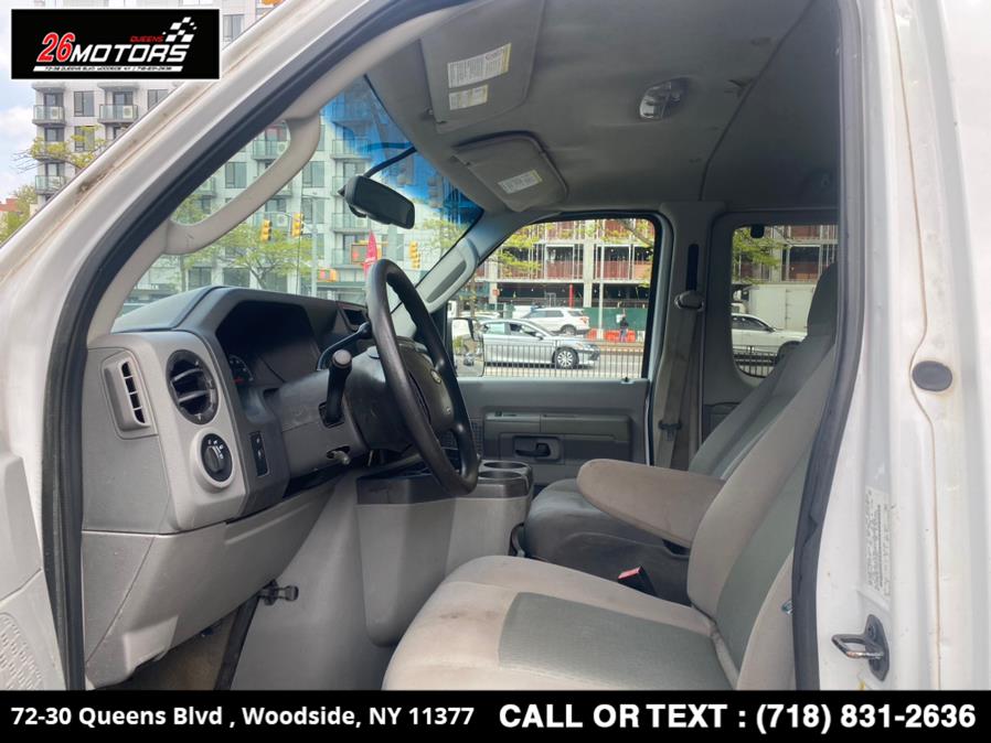 2013 Ford Econoline Wagon E-350 Super Duty XLT, available for sale in Woodside, New York | 26 Motors Queens. Woodside, New York 2013 Ford Econoline Wagon E-350 Super Duty XLT, available for sale in Woodside, New York | 26 Motors Queens. Woodside, New York