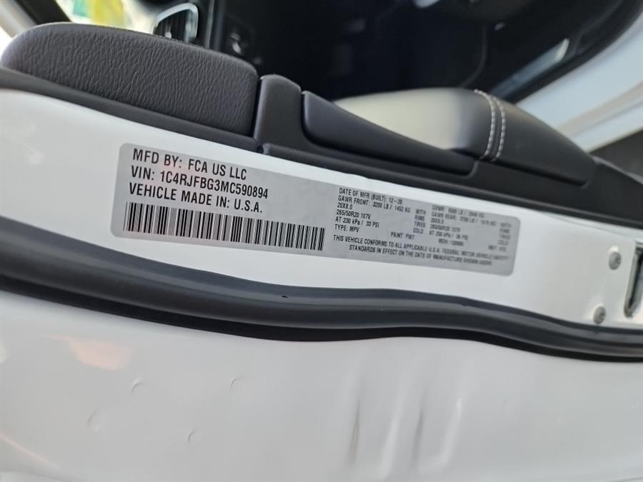 2021 Jeep Grand Cherokee Limited 4x4, available for sale in Islip, New York | L.I. Auto Gallery. Islip, New York 2021 Jeep Grand Cherokee Limited 4x4, available for sale in Islip, New York | L.I. Auto Gallery. Islip, New York