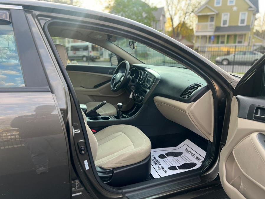 2011 Kia Optima 4dr Sdn 2.4L Man LX, available for sale in Springfield, Massachusetts | Jordan Auto Sales. Springfield, Massachusetts 2011 Kia Optima 4dr Sdn 2.4L Man LX, available for sale in Springfield, Massachusetts | Jordan Auto Sales. Springfield, Massachusetts