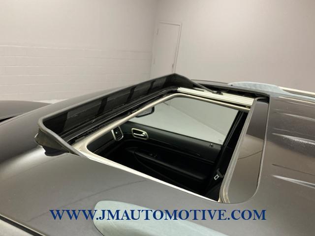 2011 Jeep Grand Cherokee 4WD 4dr Laredo, available for sale in Naugatuck, Connecticut | J&M Automotive Sls&Svc LLC. Naugatuck, Connecticut 2011 Jeep Grand Cherokee 4WD 4dr Laredo, available for sale in Naugatuck, Connecticut | J&M Automotive Sls&Svc LLC. Naugatuck, Connecticut