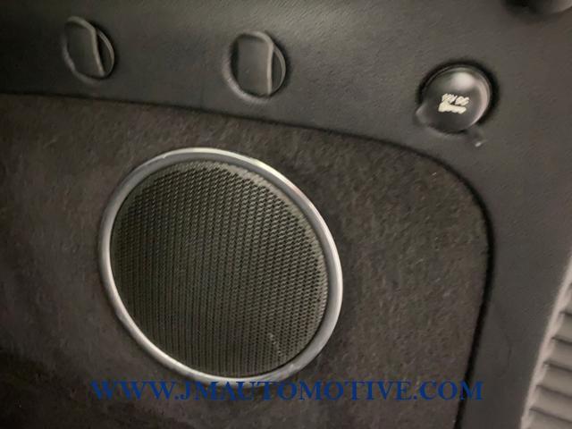2011 Jeep Grand Cherokee 4WD 4dr Laredo, available for sale in Naugatuck, Connecticut | J&M Automotive Sls&Svc LLC. Naugatuck, Connecticut 2011 Jeep Grand Cherokee 4WD 4dr Laredo, available for sale in Naugatuck, Connecticut | J&M Automotive Sls&Svc LLC. Naugatuck, Connecticut