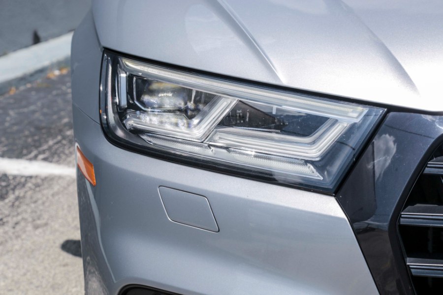 2020 Audi SQ5 Premium Plus 3.0 TFSI quattro, available for sale in Miami, Florida | 26 Motors Miami. Miami, Florida 2020 Audi SQ5 Premium Plus 3.0 TFSI quattro, available for sale in Miami, Florida | 26 Motors Miami. Miami, Florida
