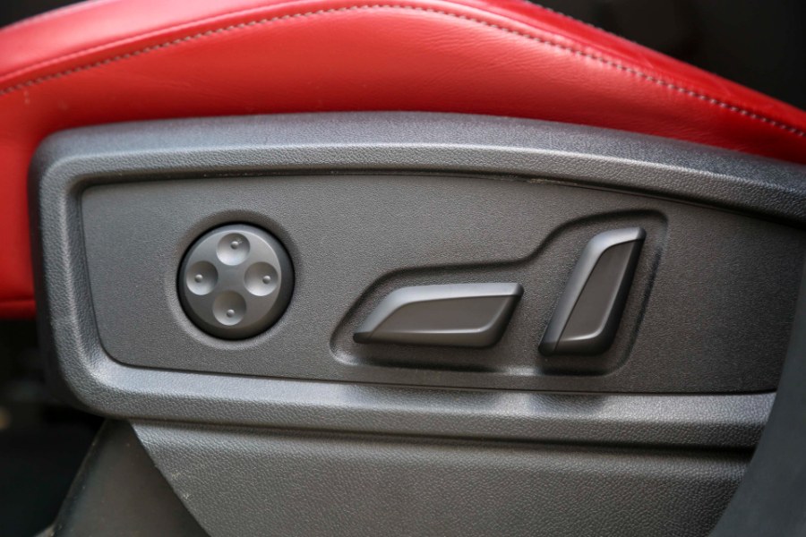 2020 Audi SQ5 Premium Plus 3.0 TFSI quattro, available for sale in Miami, Florida | 26 Motors Miami. Miami, Florida 2020 Audi SQ5 Premium Plus 3.0 TFSI quattro, available for sale in Miami, Florida | 26 Motors Miami. Miami, Florida