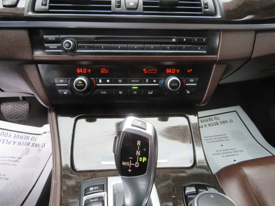 2015 BMW 5 Series 4dr Sdn 535i xDrive AWD, available for sale in Middle Village, New York | Road Masters II INC. Middle Village, New York 2015 BMW 5 Series 4dr Sdn 535i xDrive AWD, available for sale in Middle Village, New York | Road Masters II INC. Middle Village, New York