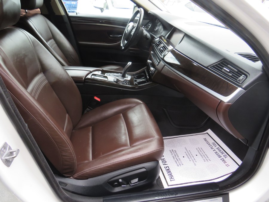 2015 BMW 5 Series 4dr Sdn 535i xDrive AWD, available for sale in Middle Village, New York | Road Masters II INC. Middle Village, New York 2015 BMW 5 Series 4dr Sdn 535i xDrive AWD, available for sale in Middle Village, New York | Road Masters II INC. Middle Village, New York