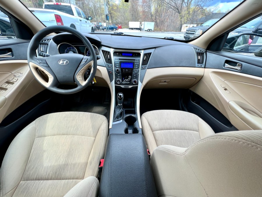 2012 Hyundai Sonata 4dr Sdn 2.4L Auto GLS, available for sale in Manchester, New Hampshire | Second Street Auto Sales Inc. Manchester, New Hampshire 2012 Hyundai Sonata 4dr Sdn 2.4L Auto GLS, available for sale in Manchester, New Hampshire | Second Street Auto Sales Inc. Manchester, New Hampshire