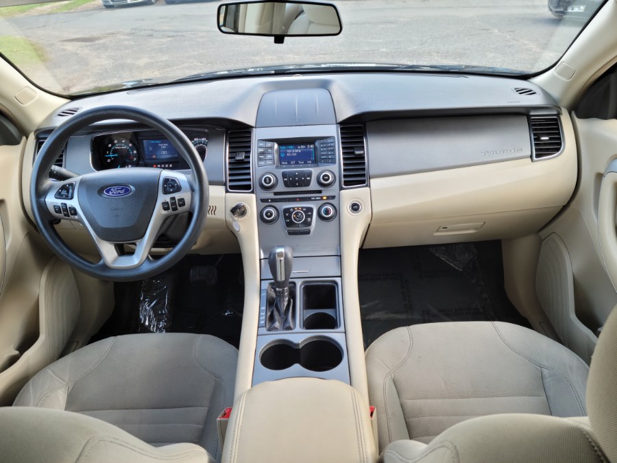 2014 Ford Taurus 4dr Sdn SE, available for sale in East Windsor, Connecticut | Toro Auto. East Windsor, Connecticut 2014 Ford Taurus 4dr Sdn SE, available for sale in East Windsor, Connecticut | Toro Auto. East Windsor, Connecticut