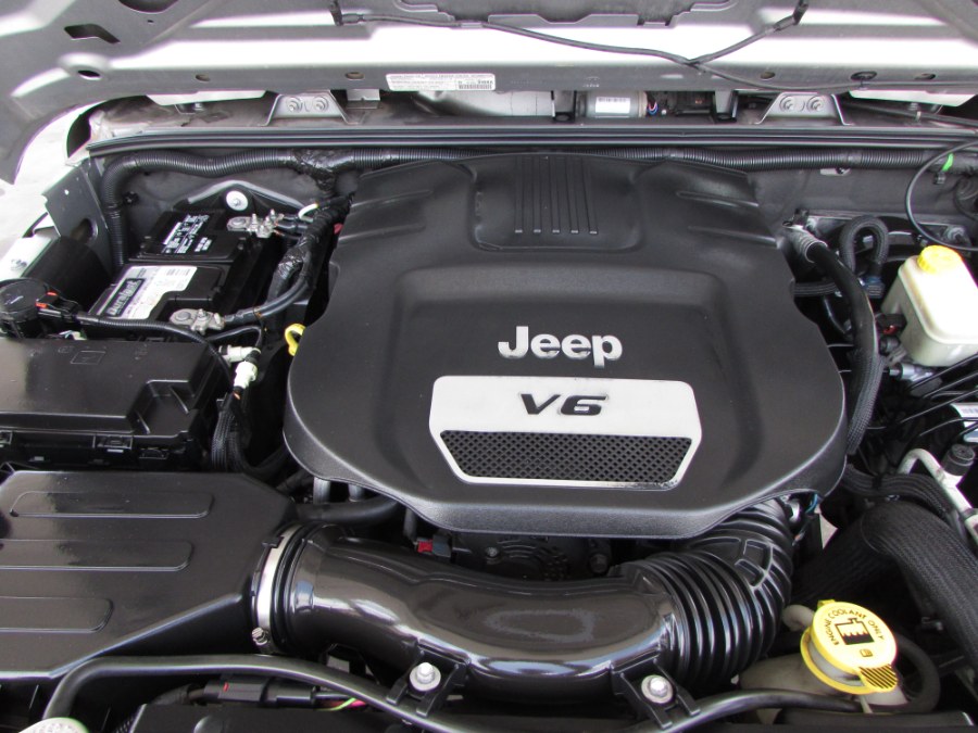 2014 Jeep Wrangler Unlimited 4WD 4dr Willys Wheeler, available for sale in Orlando, Florida | VIP Auto Enterprise, Inc. Orlando, Florida 2014 Jeep Wrangler Unlimited 4WD 4dr Willys Wheeler, available for sale in Orlando, Florida | VIP Auto Enterprise, Inc. Orlando, Florida