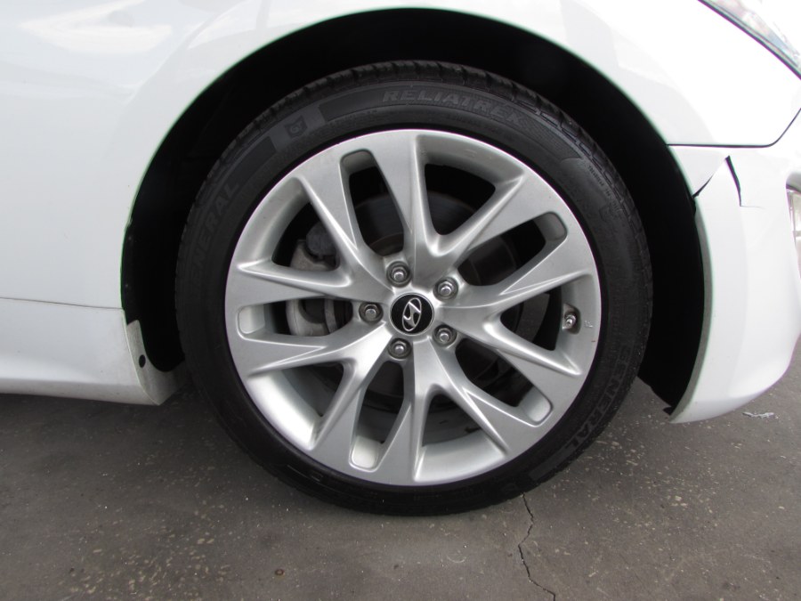 2015 Hyundai Genesis Coupe 2dr 3.8L Man Base w/Gray Seats, available for sale in Orlando, Florida | VIP Auto Enterprise, Inc. Orlando, Florida 2015 Hyundai Genesis Coupe 2dr 3.8L Man Base w/Gray Seats, available for sale in Orlando, Florida | VIP Auto Enterprise, Inc. Orlando, Florida