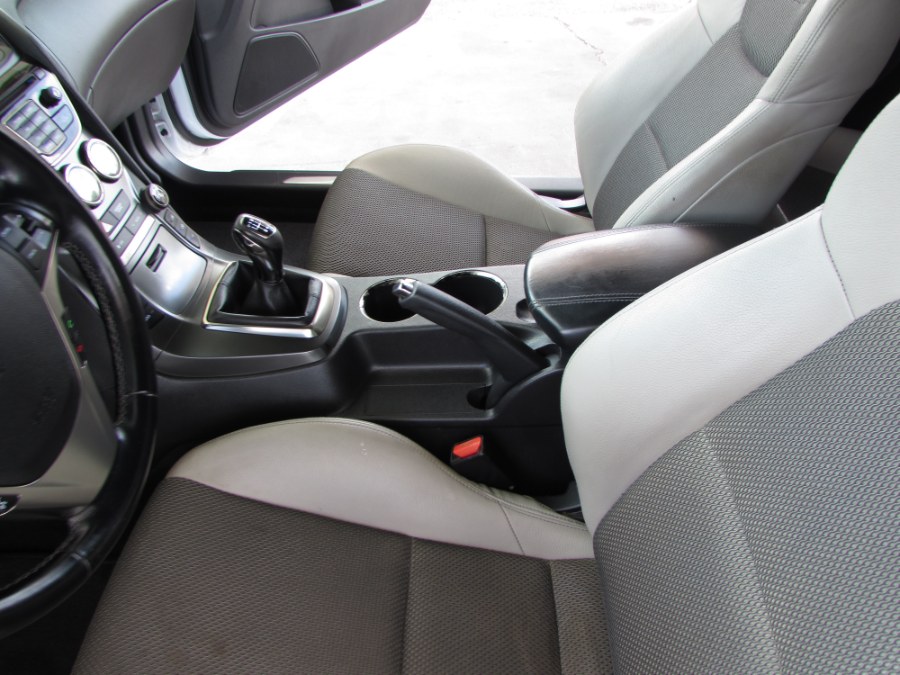 2015 Hyundai Genesis Coupe 2dr 3.8L Man Base w/Gray Seats, available for sale in Orlando, Florida | VIP Auto Enterprise, Inc. Orlando, Florida 2015 Hyundai Genesis Coupe 2dr 3.8L Man Base w/Gray Seats, available for sale in Orlando, Florida | VIP Auto Enterprise, Inc. Orlando, Florida
