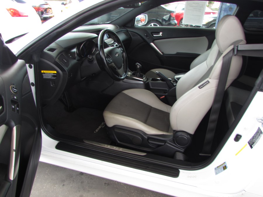 2015 Hyundai Genesis Coupe 2dr 3.8L Man Base w/Gray Seats, available for sale in Orlando, Florida | VIP Auto Enterprise, Inc. Orlando, Florida 2015 Hyundai Genesis Coupe 2dr 3.8L Man Base w/Gray Seats, available for sale in Orlando, Florida | VIP Auto Enterprise, Inc. Orlando, Florida