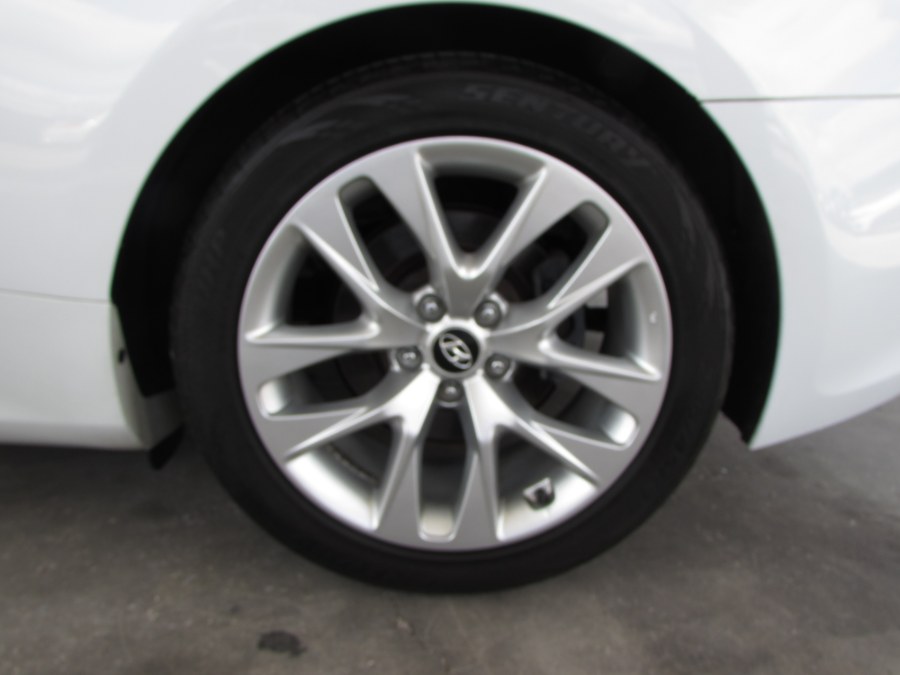 2015 Hyundai Genesis Coupe 2dr 3.8L Man Base w/Gray Seats, available for sale in Orlando, Florida | VIP Auto Enterprise, Inc. Orlando, Florida 2015 Hyundai Genesis Coupe 2dr 3.8L Man Base w/Gray Seats, available for sale in Orlando, Florida | VIP Auto Enterprise, Inc. Orlando, Florida