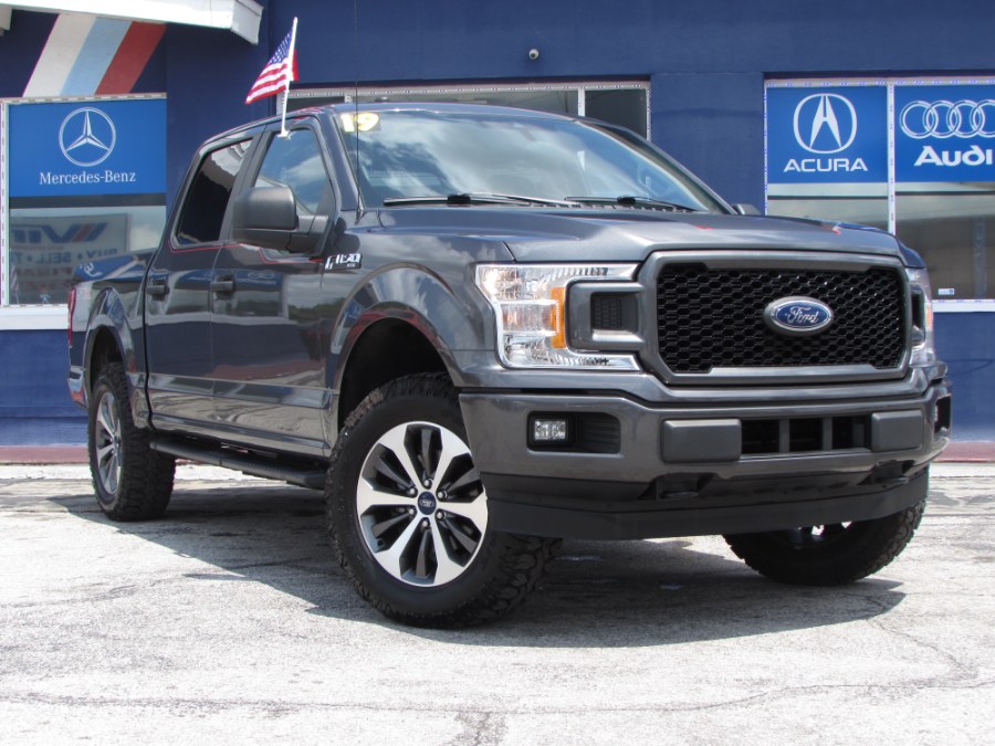 2019 Ford F-150 XLT 4WD SuperCrew 5.5'' Box, available for sale in Orlando, Florida | VIP Auto Enterprise, Inc. Orlando, Florida 2019 Ford F-150 XLT 4WD SuperCrew 5.5'' Box, available for sale in Orlando, Florida | VIP Auto Enterprise, Inc. Orlando, Florida
